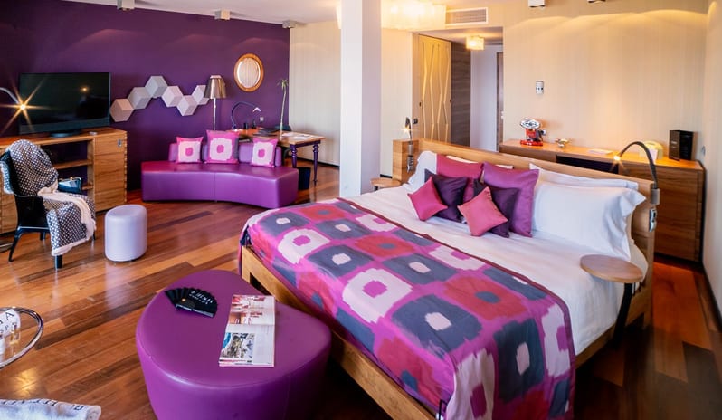BOHEMIA SUITES - CORNER JUNIOR SUITE PURPLE COLOUR